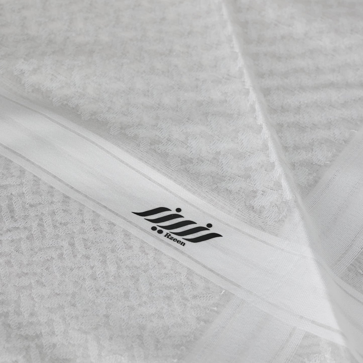 Rzeen White Shemagh 202