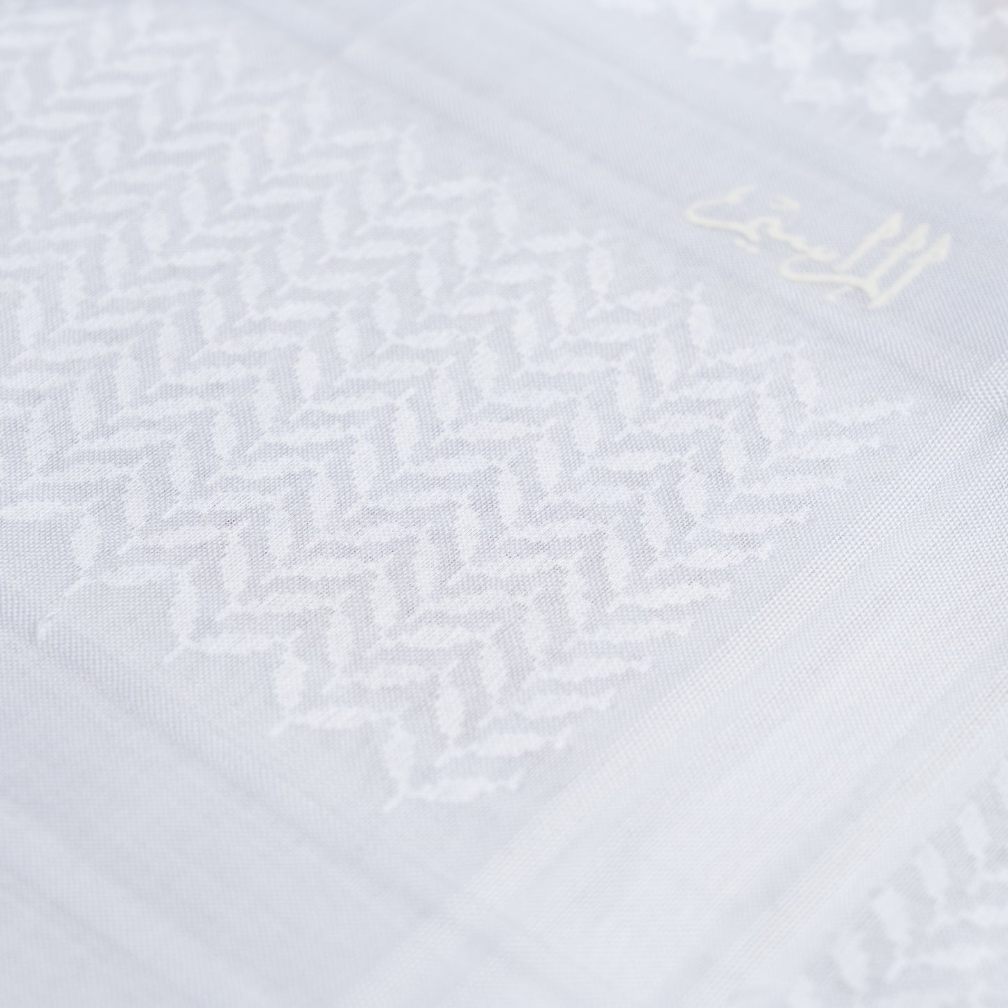 Classic white shemagh 