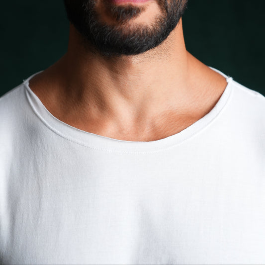 فانيلة الصفاة المميزة - رقبة واسعة
